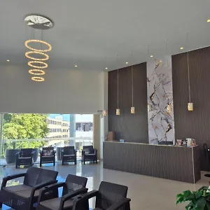  Hotel Plaza